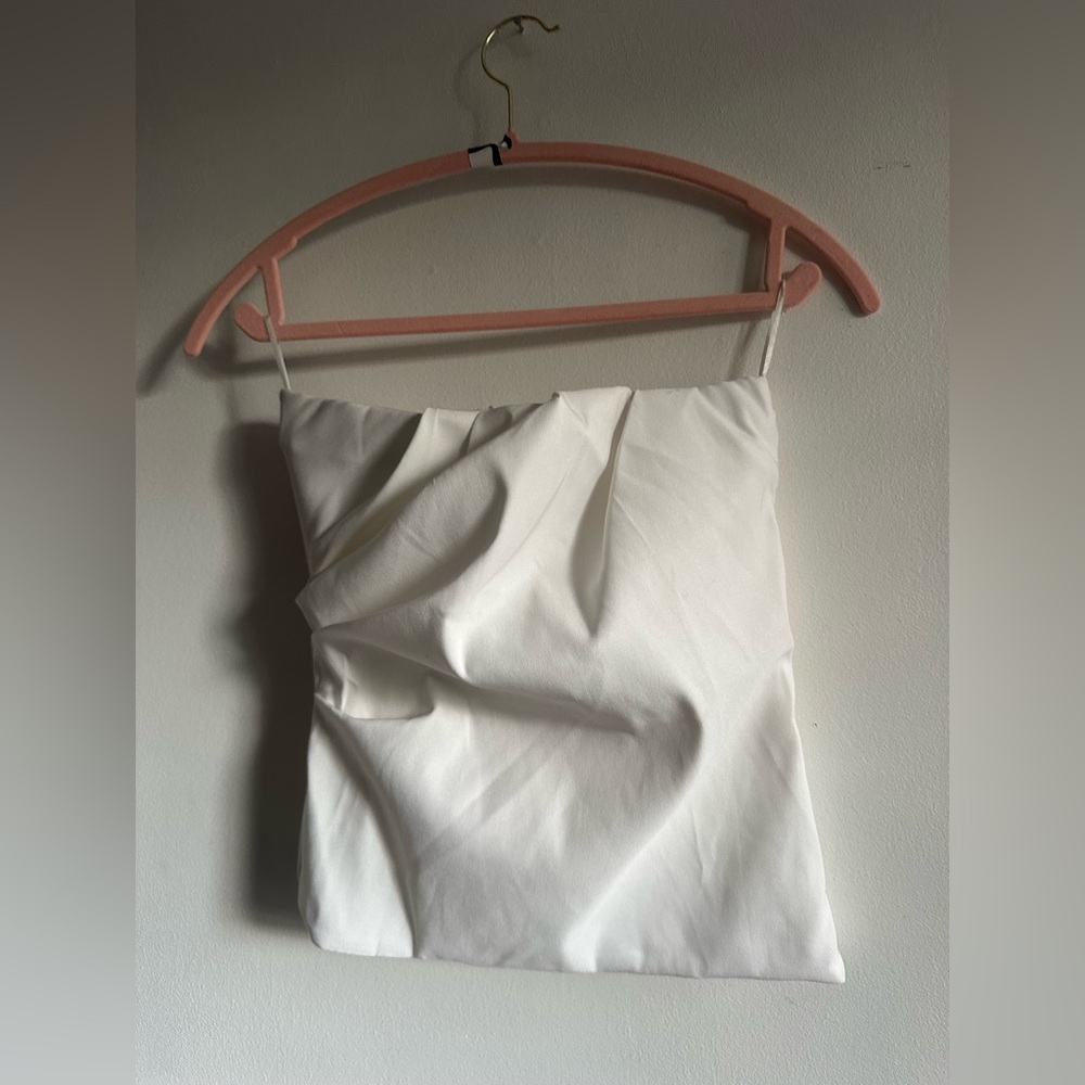 Elegant White Strapless Top size S